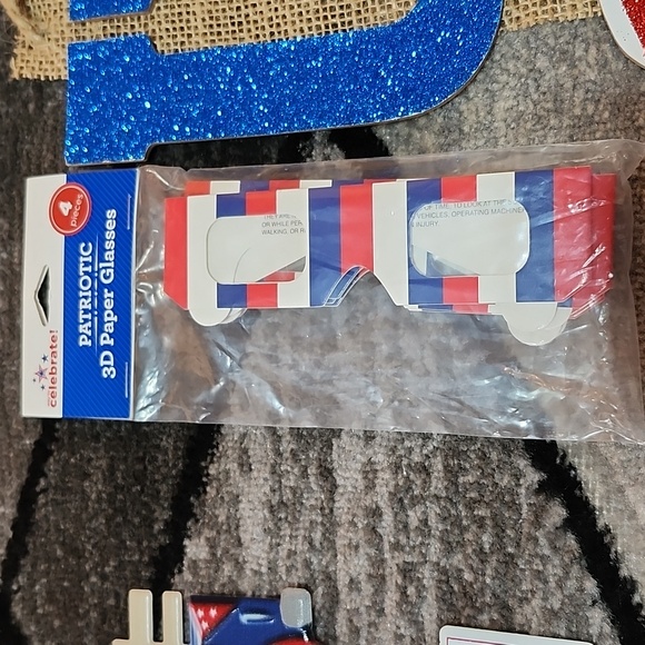 4TH OF JULY DECOR GLOW EYE MASKS BRACELETS 3D PAPPER GLASSES BUNDLE PRICE FIRM - Picture 8 of 13